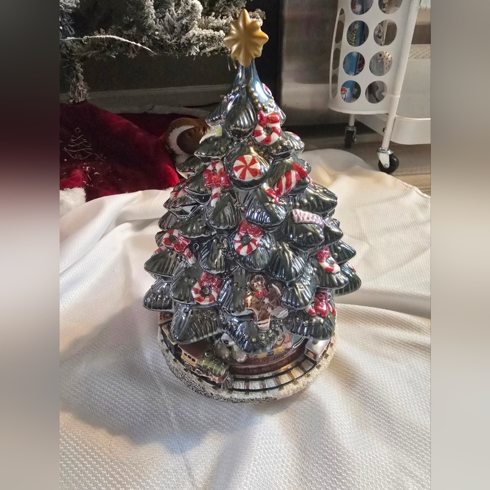 🎄 Musical Holiday Tree W/ Motion